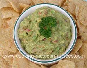 https://www.cooking-mexican-recipes.com/wp-content/uploads/2014/05/guacamole300watermark.jpg